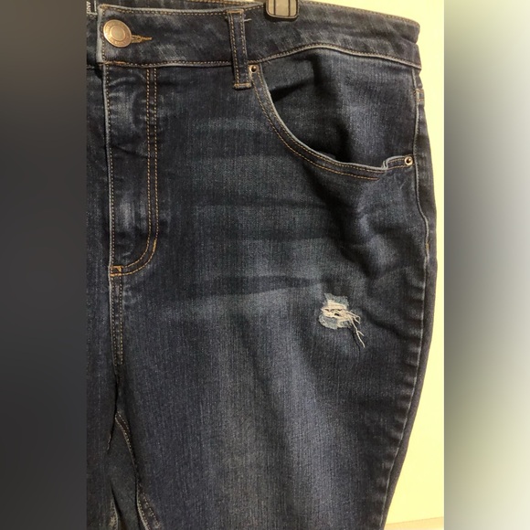 Women’s Time and Tru skinny jeans with stretchy materials size 20 - Picture 3 of 7